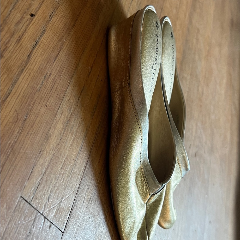 Jacques Levine Gold Leather Slip-On Ballet Flats - Picture 3 of 3